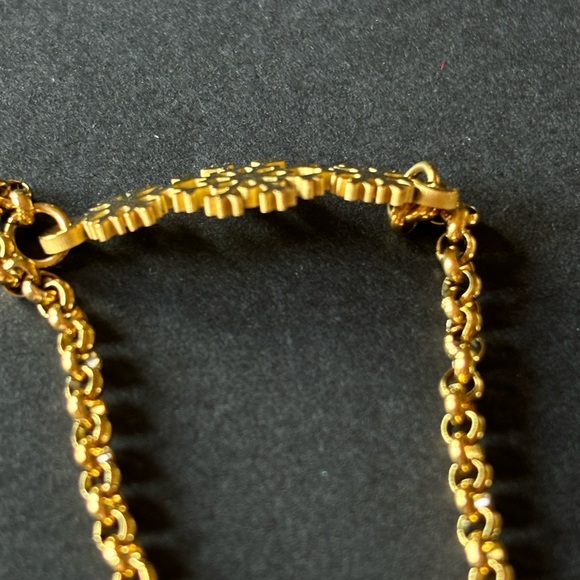 Snowflake Bracelet -NWT - Picture 6 of 6